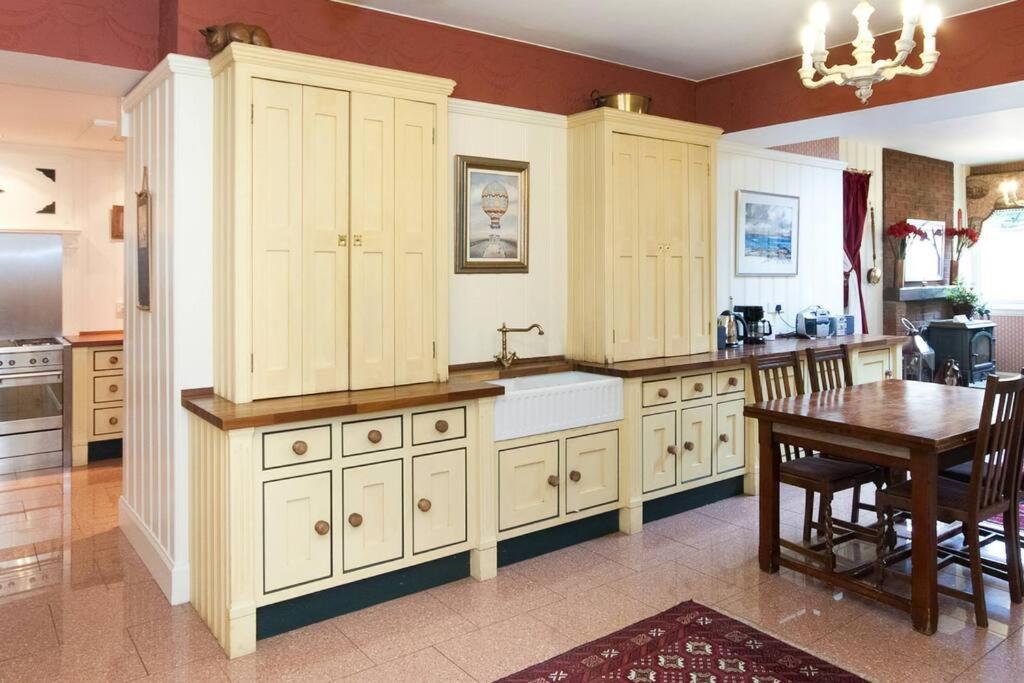 Villa Toftcombs Mansion House à Biggar Extérieur photo